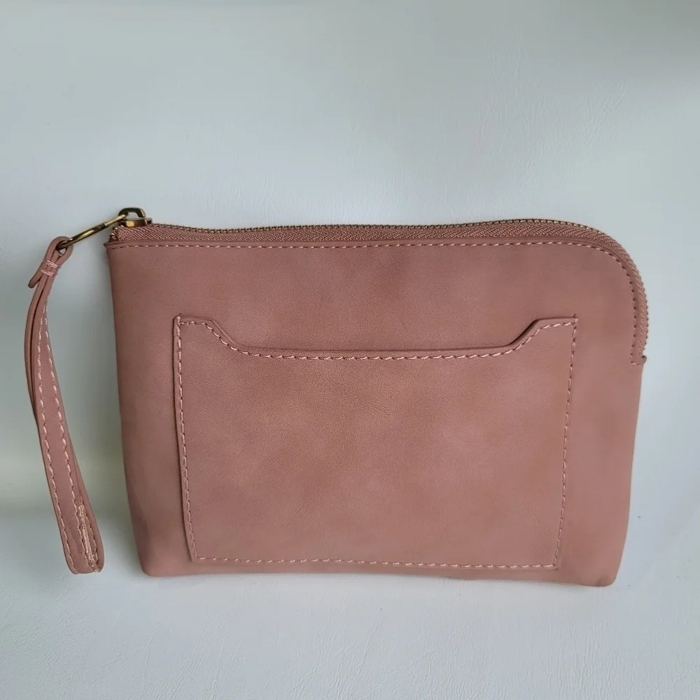 Universal Thread Large Wristlet Color Nude/Beige Pink Purse Wallet